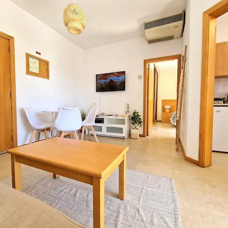 Lägenhet Vilamoura Condominium With Parking And Pool - 1 Bedroom Apartment With Large Sofa-Bed, Private Balconies With Pool View, Near The Marina & Beaches