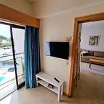Vilamoura T1 Flat With Private Balconies With Pool View Near The Marina & Beaches 쿼테이라