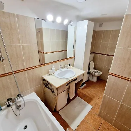 Vilamoura With Parking And Pool - 1 Bedroom With Large Sofa-bed, Private Balconies With Pool View, Near The Marina & Beaches * Quarteira