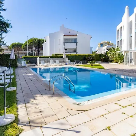 Vilamoura With Parking And Pool - 1 Bedroom With Large Sofa-bed, Private Balconies With Pool View, Near The Marina & Beaches Lägenhet *