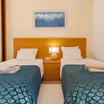 Vilamoura T1 - 1 Bedroom Apartment With Large Sofa-Bed, Private Balconies With Pool View Near The Marina & Beaches * Quarteira