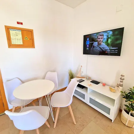 Vilamoura With Parking And Pool - 1 Bedroom With Large Sofa-bed, Private Balconies With Pool View, Near The Marina & Beaches * Quarteira